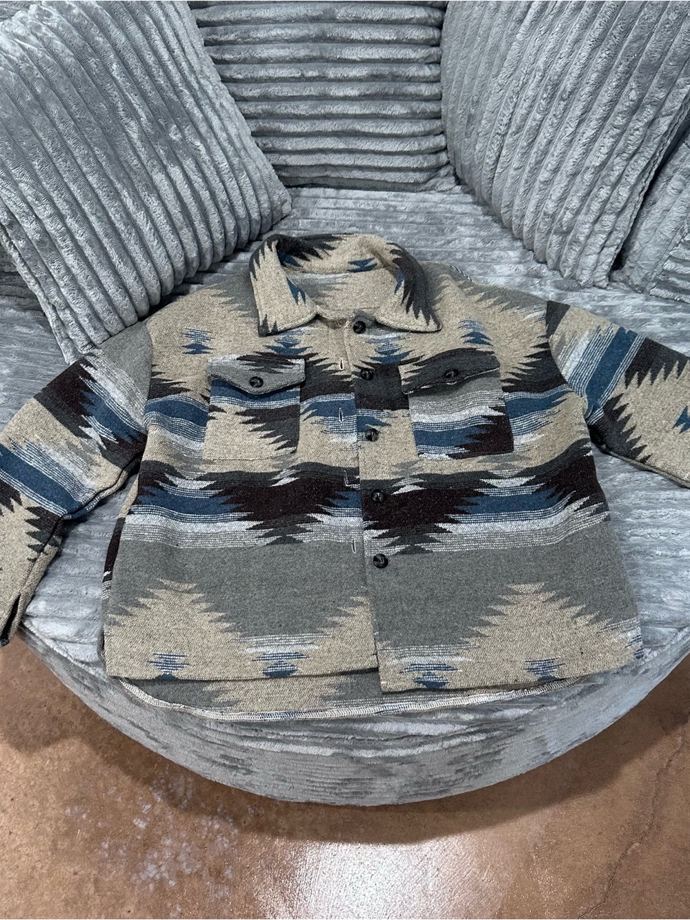 Women’s Patterned Button-Up Knit Sweater Jacket in Gray and Beige